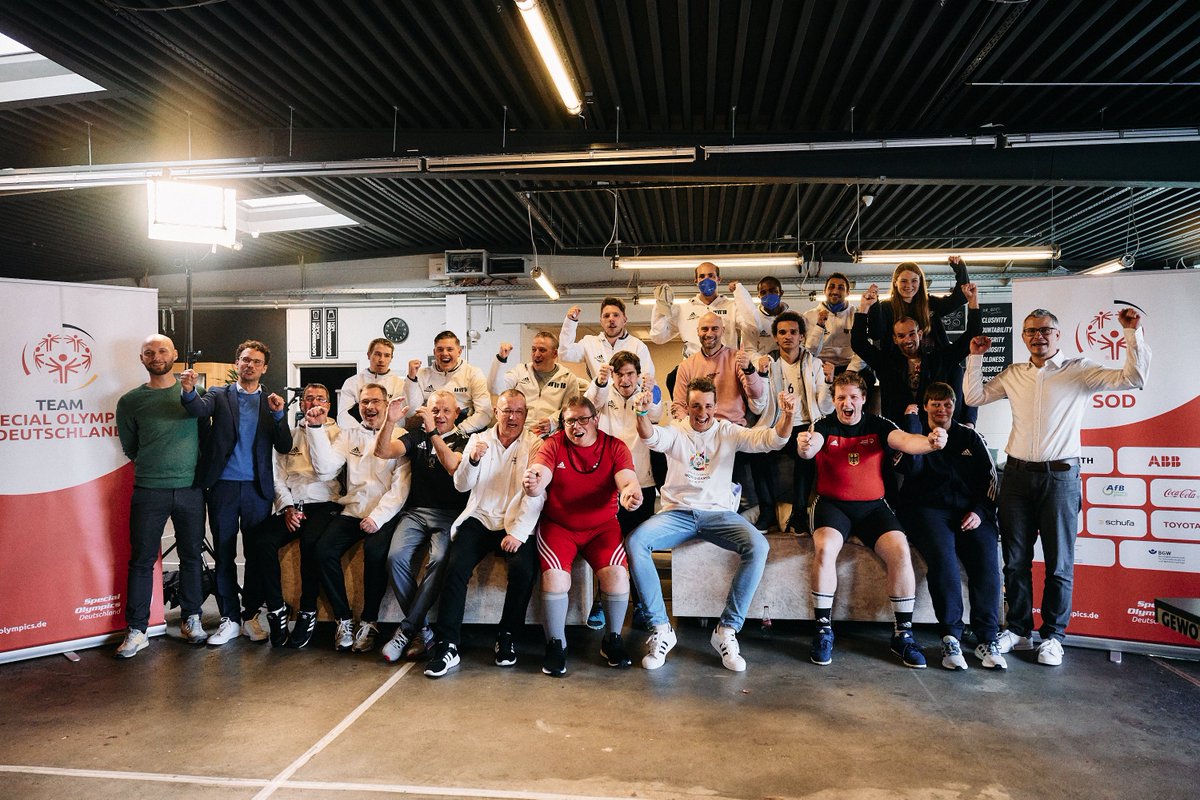 BGWonline's tweet photo. In Berlin wurde das #TeamSOD, die 🇩🇪Delegation für die @SOWG_Berlin2023 in Berlin verkündet. Riesenfreude. 356 Athletinnen und 58 Unified Partner sind beim inklusiven Großereignis dabei. Die BGW kooperiert seit 2021 mit @SO_Deutschland  #GemeinsamStark Foto: Michael Romacker https://t.co/kgDyZY7vRf
