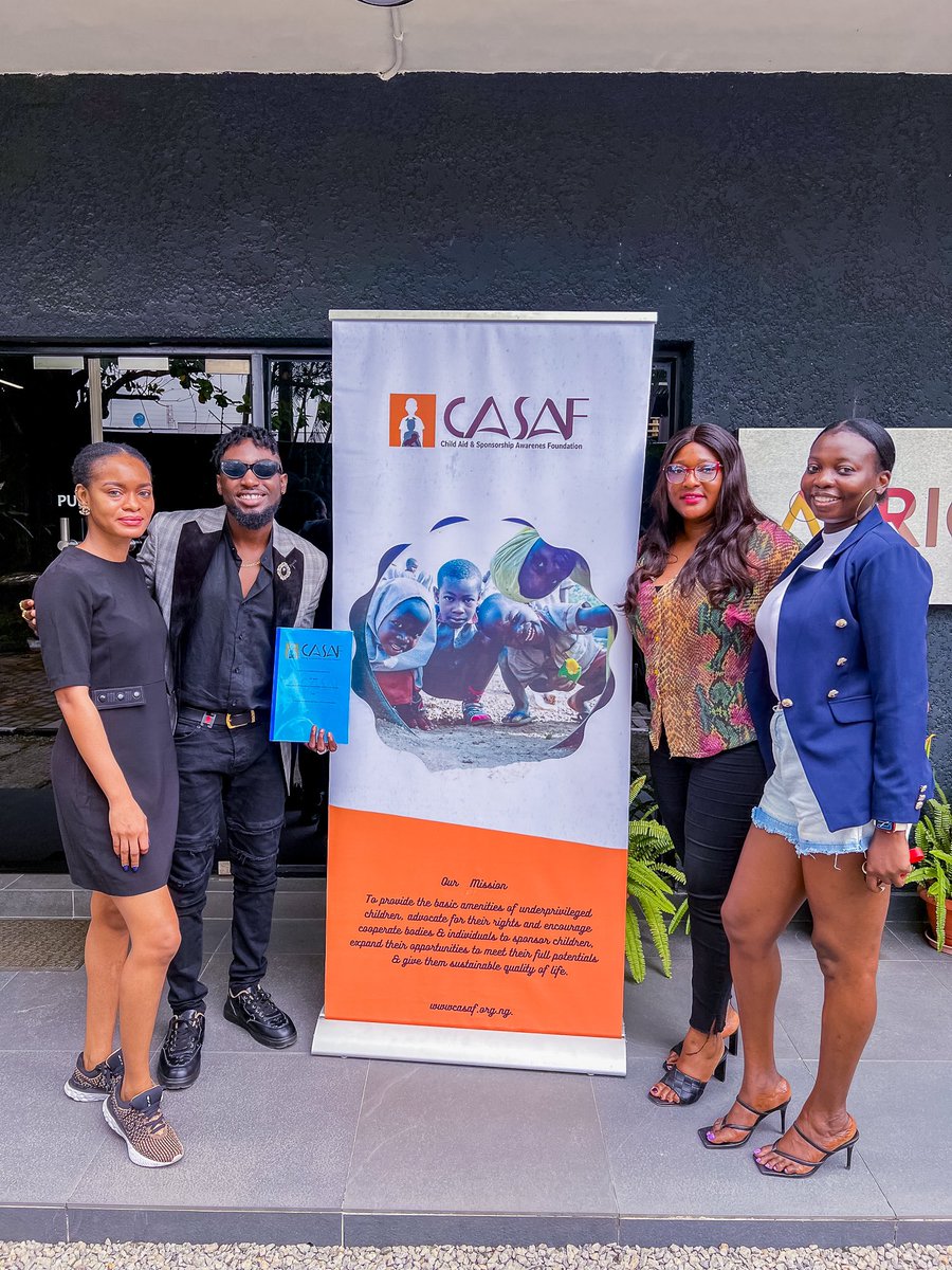Jaypaulmrflamez's tweet photo. This one is close to my heart. I always believed that the journey to a better tomorrow starts from the home, the family and ultimately The Child. 
Say hello to the newest @casaf_ng Ambassador. Let’s make the world a better place together. 🌎 ❤️ https://t.co/nIRiGqaRaa