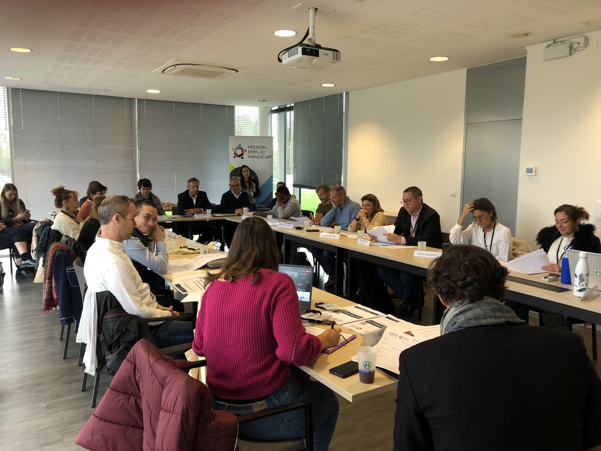 Ce matin, on accueille dans nos locaux une matinale de l'#emploi de la <a href="/cpme44/">CPME 44</a> ! #iciçarecrute