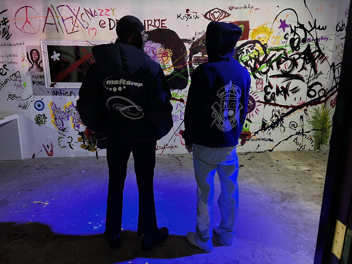 robs_view's tweet photo. nahh not me waking up on my bday to @jaden reposting this photo I took.. 

MSFTSfuckingRep fashoo 😂🔥
@msftsrep https://t.co/SWhDU8H04H