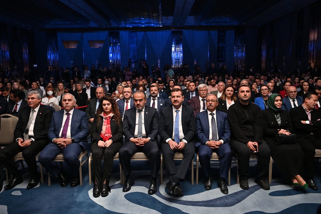 KepsutBelTr's tweet photo. Marmara Bölgesi’nin temsilcisi konumundaki Marmara Belediyeler Birliği’nin Altın Karınca Ödüllerinde Bölgenin en prestijli ödülünü Vefalı Yurt Kepsut'umuza kazandırmanın gururunu yaşadık.
Sosyal Belediyecilikte Türkiye'de daima ilklerin öncülüğünü daha gerçekleştirdik. https://t.co/1lOipc9nss