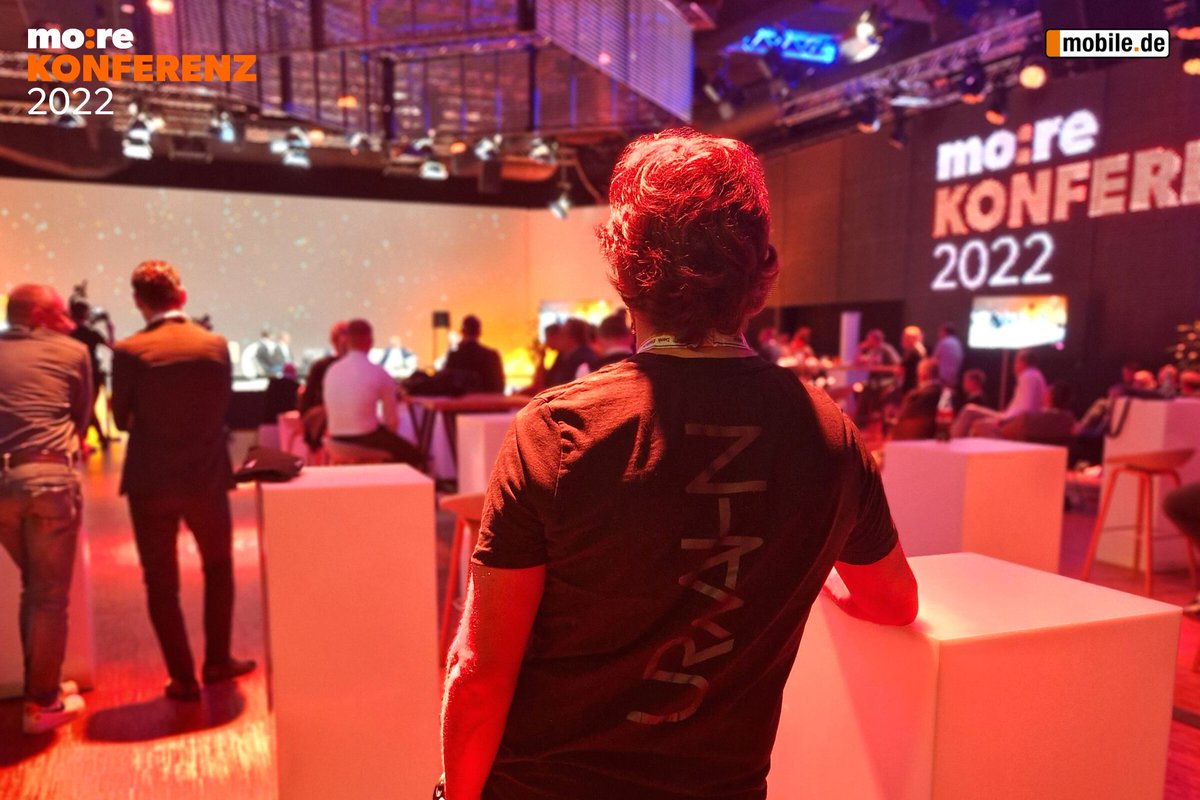 urwahnbikes's tweet photo. Im Panel der mo:re Konferenz von https://t.co/1uSNgbTRm5„Wie schafft der Autohandel die Transformation?" diskutierten inspirierende Persönlichkeiten wie Markus Gold, Max Leimkühler, Karl Rothlauf und Sebastian Meinecke über die Mobilität von Morgen. 

https://t.co/EMuD21QcAZ https://t.co/hoswRFvDfI