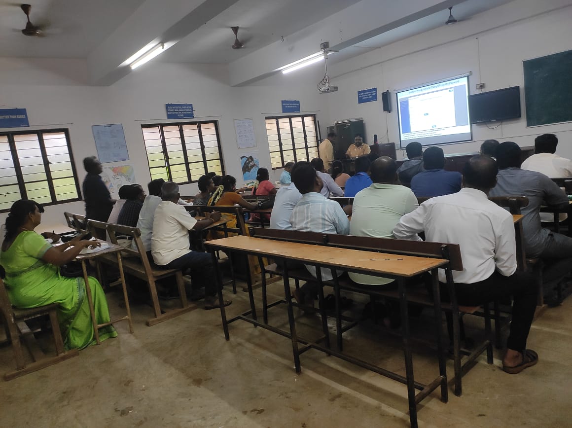 edm_myd's tweet photo. Training to educational Institutions to apply for the college female students to get their benefits through #pudhumaipenn scheme launched by Government of Tamilnadu #tnega developed web portal https://t.co/LT4ENGtUK9
