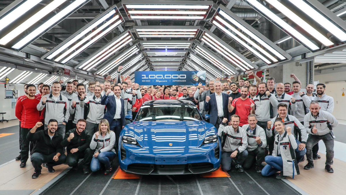 The Taycan has reached some important milestones since production began in Zuffenhausen in September 2019. Yesterday, the 100,000th example of the electric sports car – a Neptune Blue Taycan Turbo S – rolled off the line. More: porsche.click/3EdNirG
