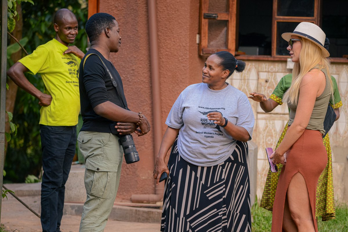 Ssenyonyiderick's tweet photo. More than 300 women from 11 villages now use or work at the Ride 4 a Woman community center, where they can learn to pedal sew, weave baskets, dance, sing and drum learn new skills, make a living, and make it possible for their children to gain an education. https://t.co/4ShuZGAbpl
