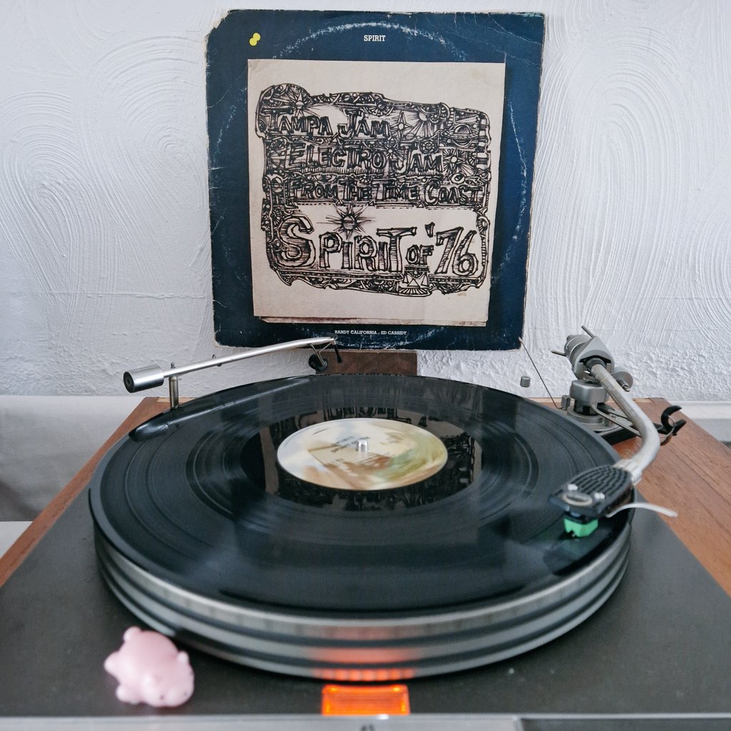 Welcome to Joel's Vinyl Adoption Agency 🐶🐱 5/40

This copy of Spirit's double LP Spirit of '76 has one too many marks for me to be comfortable selling, and the sleeve is a bit... well... used. But it still has love to give.

To adopt comment "naughty naughty Jimmy".