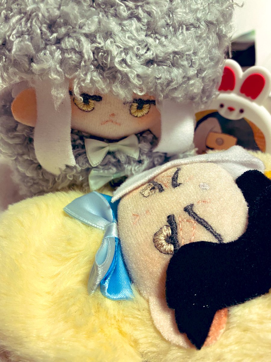 「可愛すぎてにこにこする。エメぬいとエメぬい…。 」|おまめ丸のイラスト