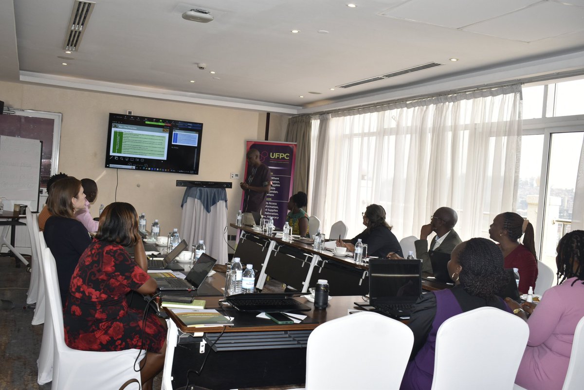 ufpc_ug's tweet image. This morning, UFPC joined @PSIUganda, @MinofHealthUG to disseminate and discuss the National Total Market Approach(TMA) Strategy 2020-2025 to Health Development Parnters (HDP).