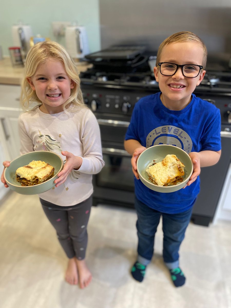 Go green lunch! 🥗🥦

Lottie, her son Alfie, and her niece Ffion made the 'Vegetable lasagne' from @LACA_UK's Plant based recipe book last night. 📖 👩‍🍳

We can't wait to see your go green lunches!

#nationalschoolmealsweek #makeadifference