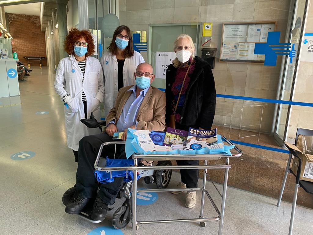 ADC_CAT's tweet photo. Ahir hem estat donant informació sobre la diabetis i sobre la nostra entitat al CAP de Montblanc.
Moltes gràcies als voluntaris/es i a les infermeres per fer-ho possible 🙌

#DiaMundialdelaDiabetis
#DiabetesAwarenessMonth 
#TotsSomADC https://t.co/fQSD4OF6Wo