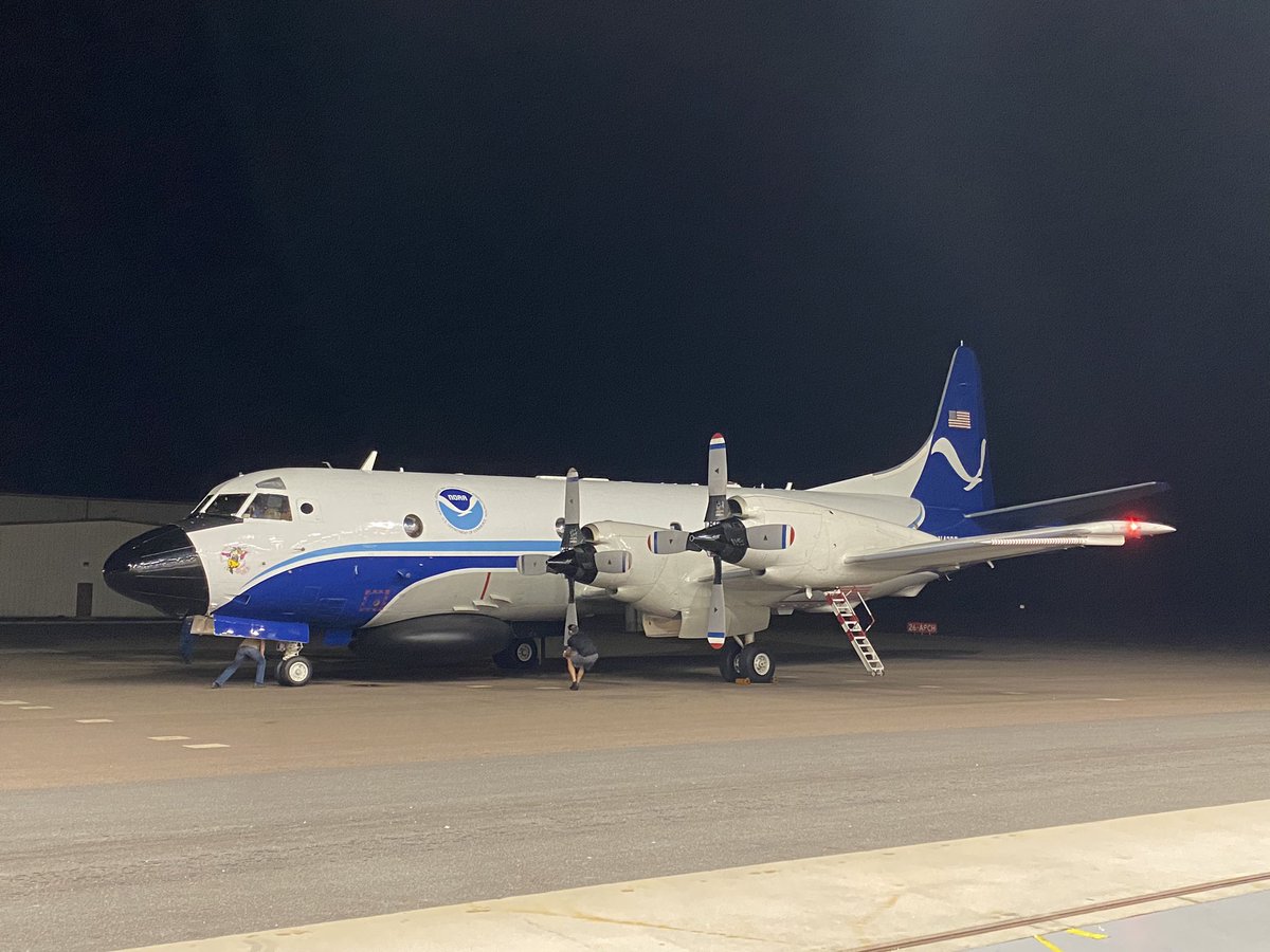 Tweets with replies by NOAA Aircraft Operations Center