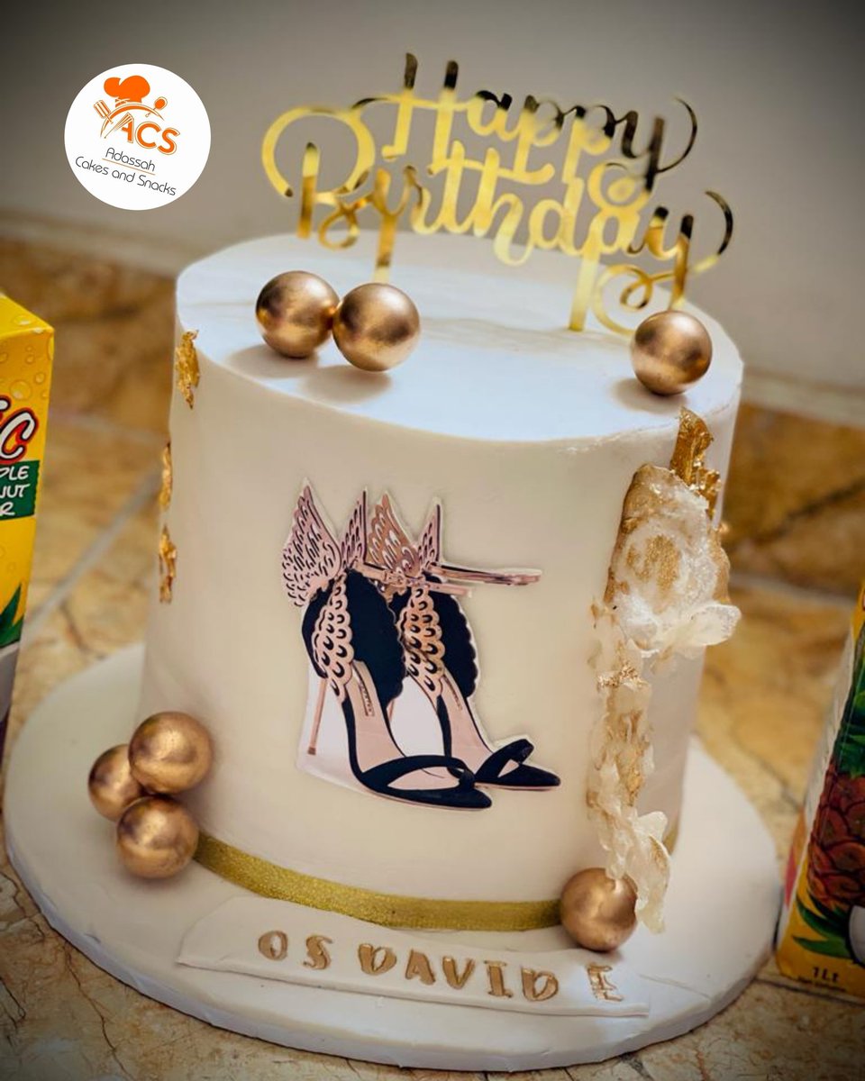 AdassahCakes's tweet photo. We create beautiful memories. 
#Trending #kanobaker #cakesinkano #cake #kano https://t.co/6tblUNi48S