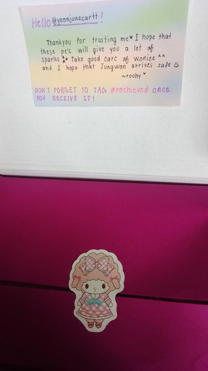 yeonjunscartt's tweet photo. Parcel from @airamelleera
#rochieved
Tysm for letting me adopt won po super Ganda and secured ng packaging🫰
Ang sarap din po Nung freebies hehe.
Will probably order from this shop again🥹
#yeonjunsMAILS https://t.co/RaorNPahbg