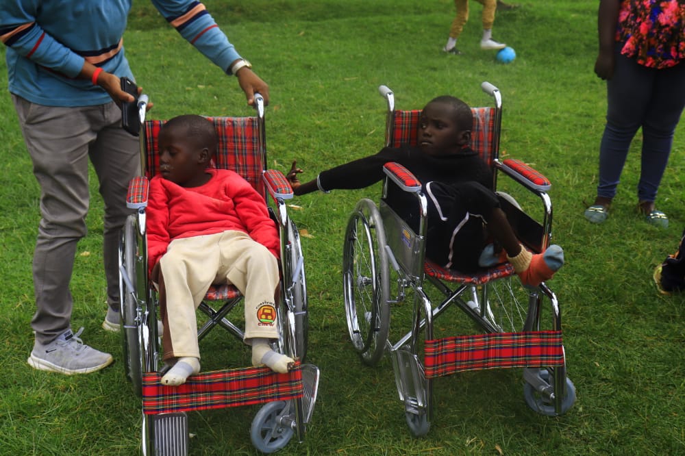 Karasinga3's tweet photo. Thanks to Rani lotary president for the great support of wheelchair to the kid's . We say thank you alot for the support.
@boychildlove @VObutich @WilliamsRuto @Midrifthurinet @CKLAfricaltd 
#boychildlove #love #share #donate #MissUniverseThailand2022 https://t.co/LYbnj4rl6A