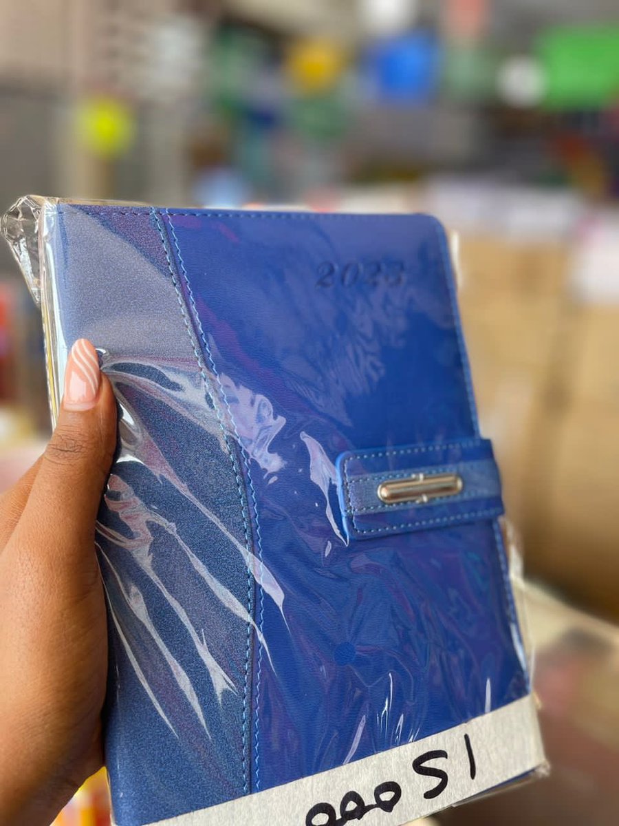 UpendaL's tweet photo. Get your self new notebooks https://t.co/EDLYVzLLtk