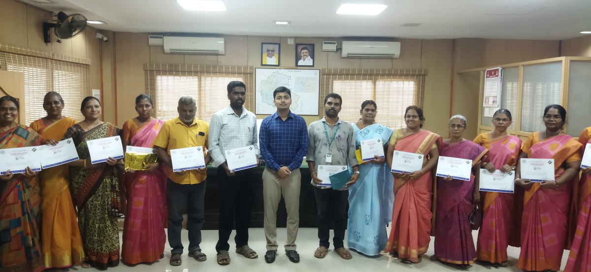 tiruppurcorp's tweet photo. #tiruppurcorporation #smartcity #thiranmigutiruppur  #tiruppur #prize #distribution #news #yesterday #7thnov #twitter #twitterpost #nov2022 @TNDIPRNEWS @tup_dineshkumar @TPRDtCollector @PRO_Tiruppur @MawsTamilNadu @PTI_News @pibchennai https://t.co/GBkiPRxNRH