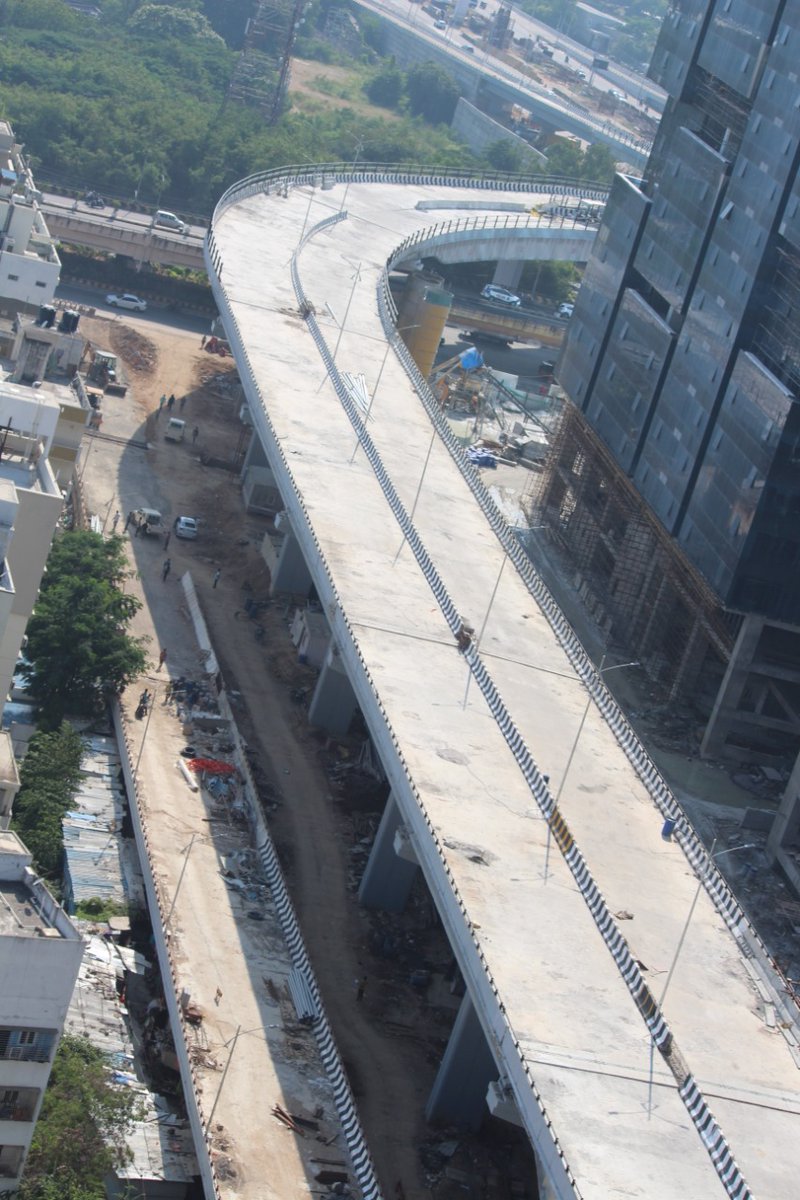 CommissionrGHMC's tweet image. Soon to be open Flyover Bridge at Shilpa Layout (1/2)