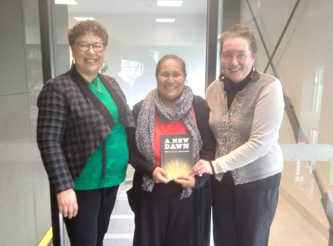 DahliaMalaeulu's tweet photo. Behind every strong woman is a story that gave her no choice #Truth & as a teacher told me on the phone today, "This story not only reinforces the real strength of Pacific women but also the strength of Pacific peoples here in Aotearoa."
#YourStrength #OurStrength
#ANewDawn https://t.co/ULAk63LzoD