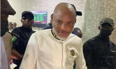 SaharaReporters's tweet photo. Nigeria’s Secret Police, DSS Deny Nnamdi Kanu Medication For Four Days, Expose Him To Chronic Ulcer, Heart Burn – Lawyer | Sahara Reporters https://t.co/UhZeU3gnxI https://t.co/XrqkdW0GBH