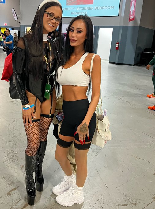 Hmm this cute one got lost in the pile of pics @JazmineCruzOff1 #exxxoticanj https://t.co/opHTdrQuAM<a href="/tag/exxxoticanj"class="tags"><span>#exxxoticanj</span></a>