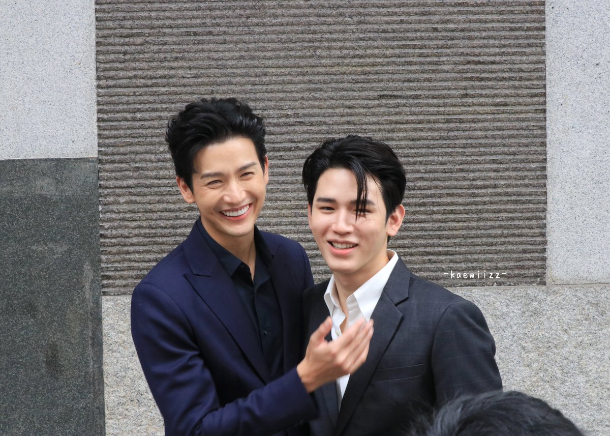 Kaewii_Mania's tweet photo. จะเป็นหมั่นเข้วม๊ากกก ก็อิตรงยัยคนน้องยื่นแจ้มนี่แหละ 😆🤏🏻
#Newwiee #dj_push
#ดงดอกไม้ https://t.co/qPu1a9Rwjo