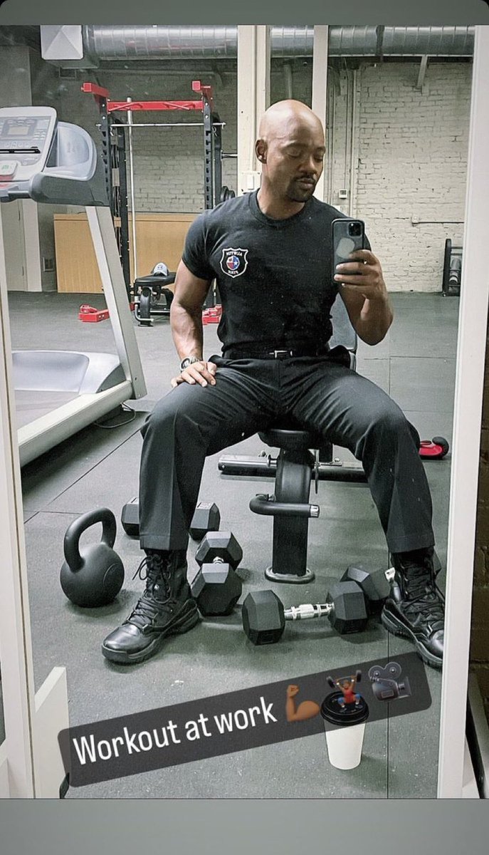 TheBrianMichael's tweet photo. Workout at work 🔥#911LoneStar https://t.co/sJjGoThU55