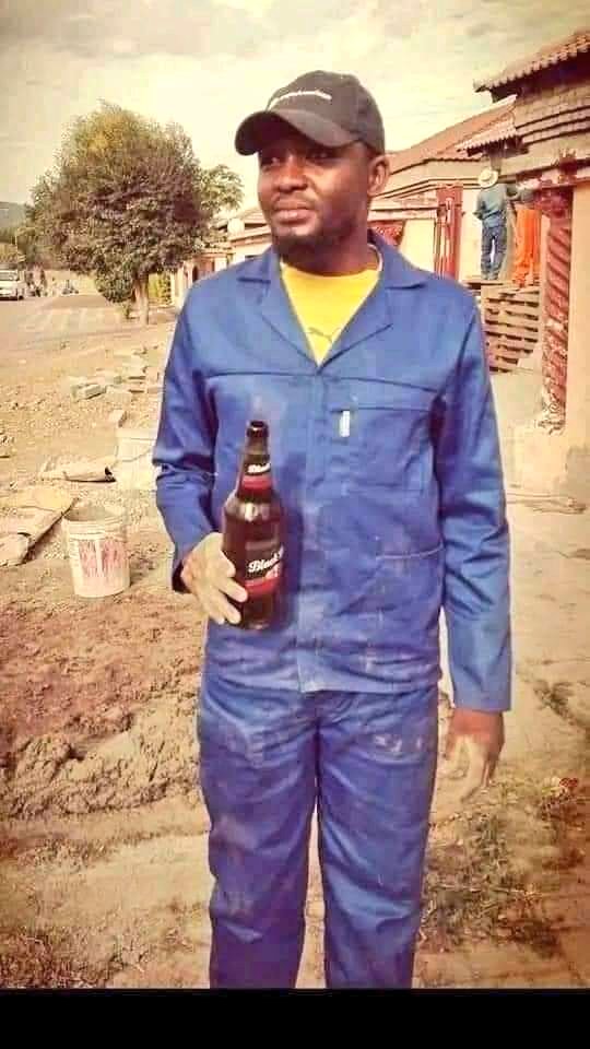 thuso_thelejane's tweet photo. If "Confuse your enermy" was a person😆 https://t.co/PCCZt0B0sK