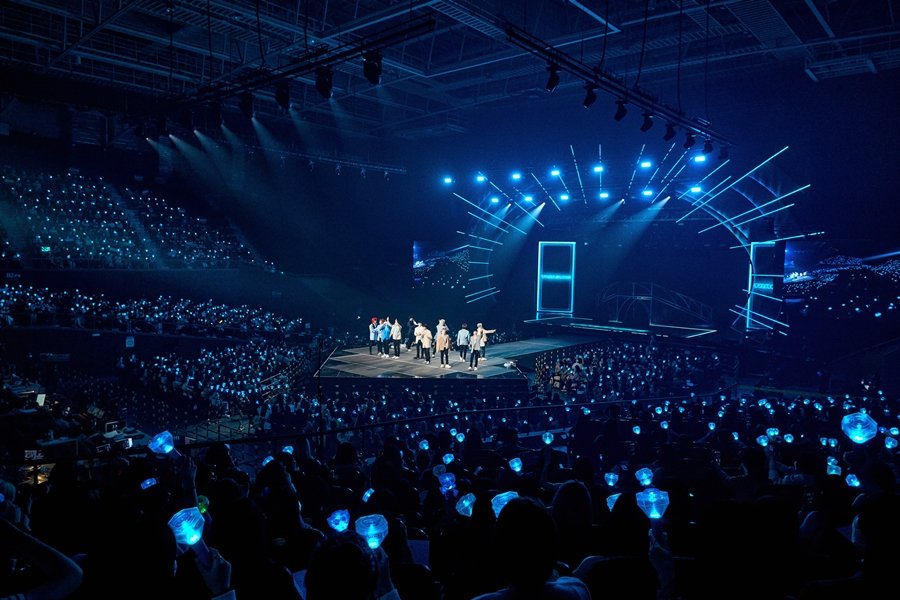 _yourgyeoul's tweet photo. My love, comfort, home, inspiration, and my family. 

Ang sakit, sobra. My mind can’t process everything rn yet I’m broken asf. Be safe, MashiDam. But please, comeback to us. I’m still hoping for an OT12, mga mahal ko. 

TREASURE IS 12 FOREVER. I LOVE YOU ALL SO SO MUCH. https://t.co/moKbq9ApPO