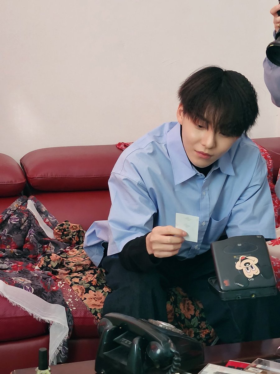 WJY_OFFICIAL's tweet photo. [🎁] 버퍼링 #Behind 1⃣

#WOOJINYOUNG #우진영
#2nd_Mini_Album #DELICIOUS
#버퍼링 #스페셜클립 https://t.co/dNX7PuzJFv