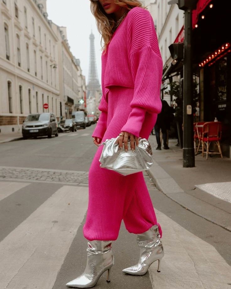 #streetstyle #streetsylefashion #styling #streetstylelook #streetstyleinspo #styled ##streetstyleparis #streetwear #silverboots #streetfashion #streetfashionstyle #paris #streetstyle #streetwear #parisfashion 

For more @EvocativeCloth1