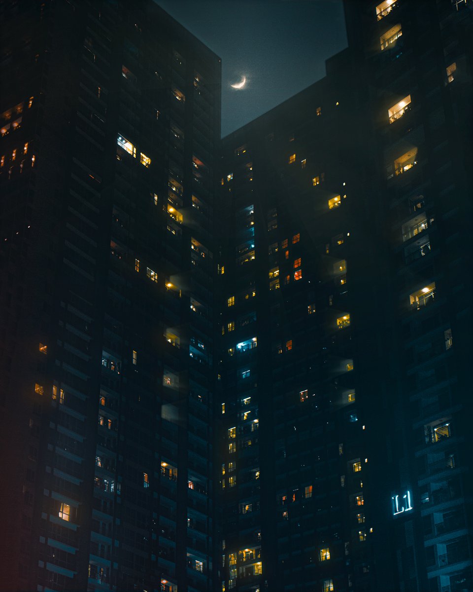 lost in the city while your heart belongs to the sky