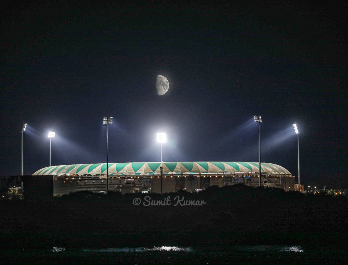 The Moon puts on an elegant show, different every time in shape, color, and nuance. 

#moon #moonlight #love #night #nature #luna #sky #art #stars #space #moonphotography #nightsky #moonlovers #nightphotography 
#lucknowdiaries #Lucknow #ekanacricketstadium #ekanastadium