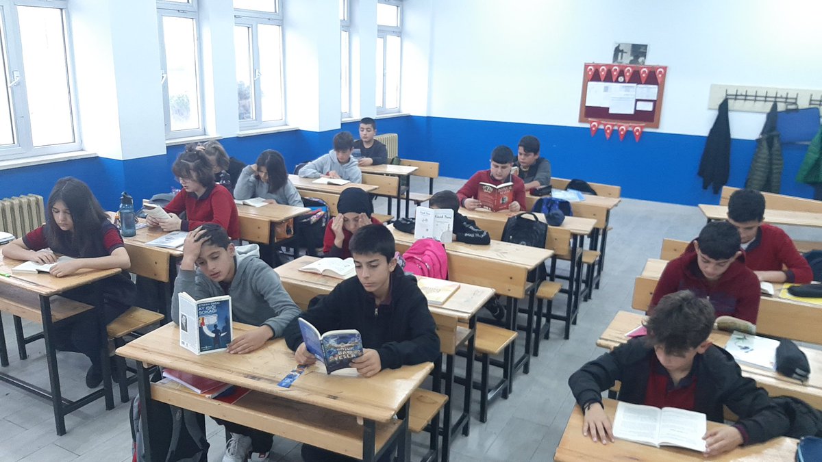 <a href="/BafraSehit/">Bafra Fevzi Çakmak İlkokulu</a> de 
#Farkimizokumakolsun 👏👏diyor.
<a href="/bafra_mem/">Bafra İlçe Millî Eğitim Müdürlüğü</a>