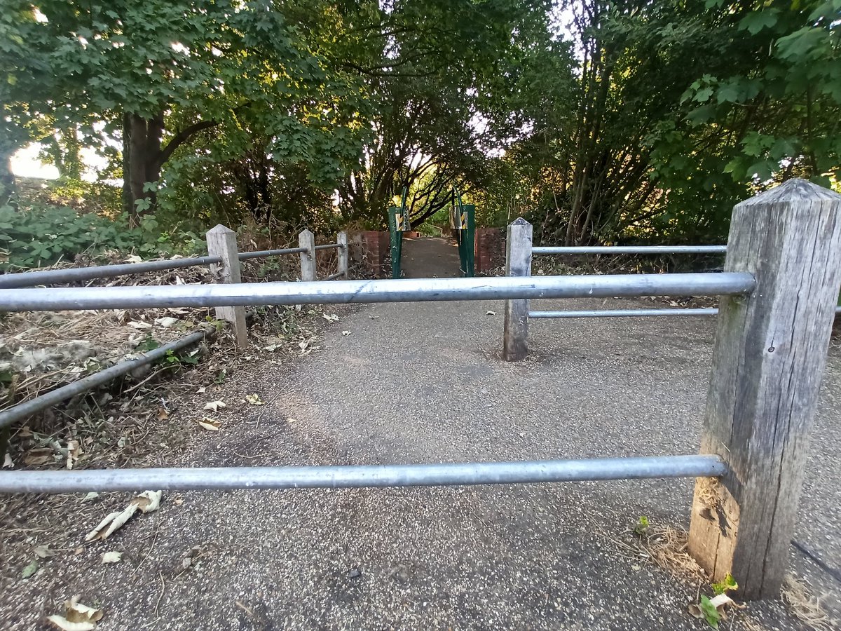 #Labour #Tory #LibDem campaigned for BARRIERS! tweet media