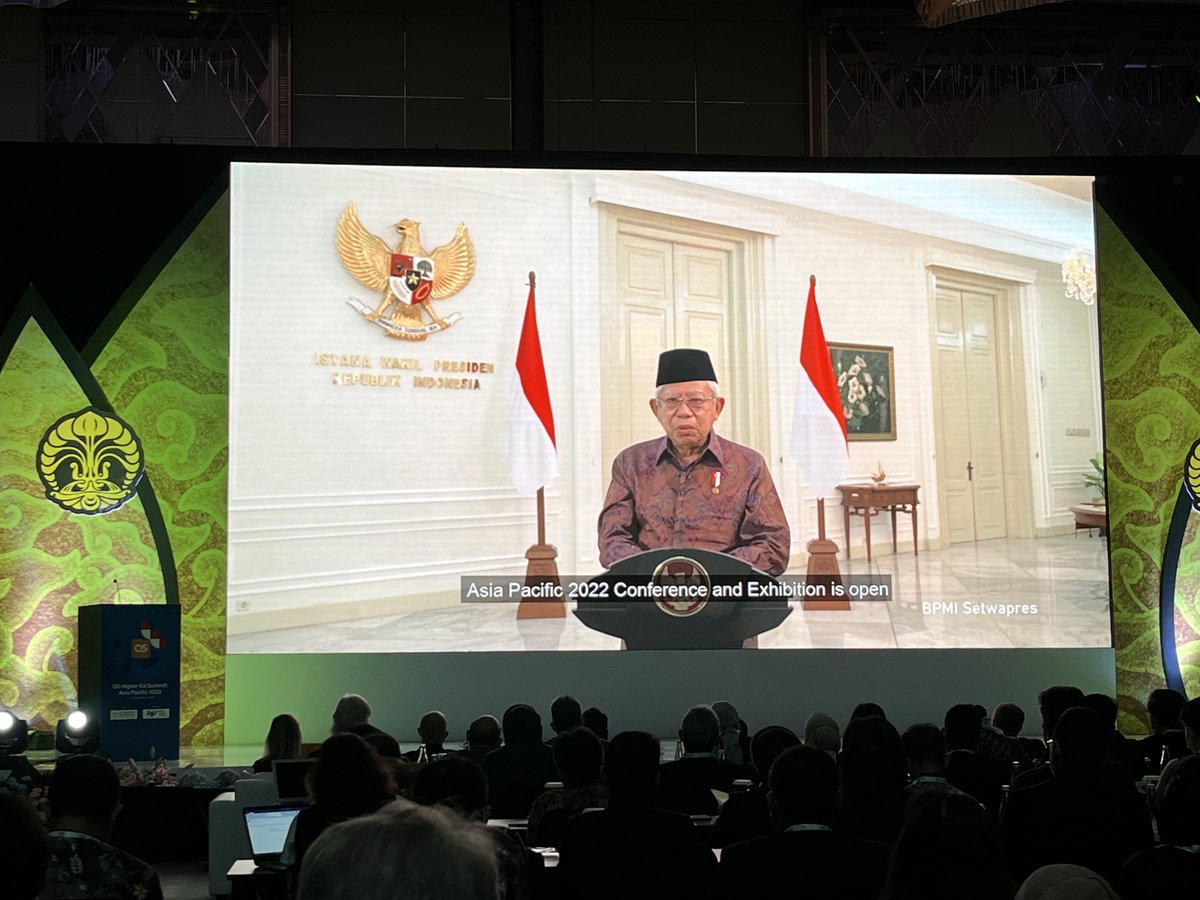 The Vice President of The Republic of Indonesia 🇮🇩, His Excellency Prof Dr Ma’ruf Amin officially opens the #QSHigherEdSummit and delivers the opening keynote speech.