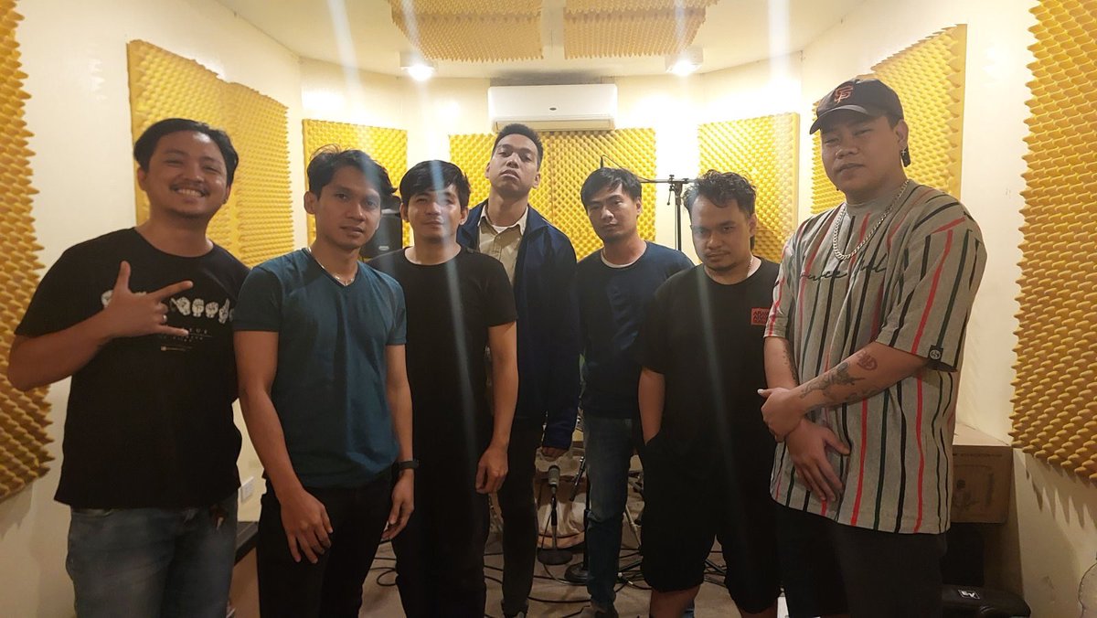 yrmusicph's tweet photo. Thank you to Cidge for recording at our studio! Watch out for new music from them soon 💯

For bookings &amp; inquiries, visit 👉 https://t.co/VXgIysYJHv

@yrrecording 

#chooseYR #YRmusic #YRfamily https://t.co/ajmSZP6g0t