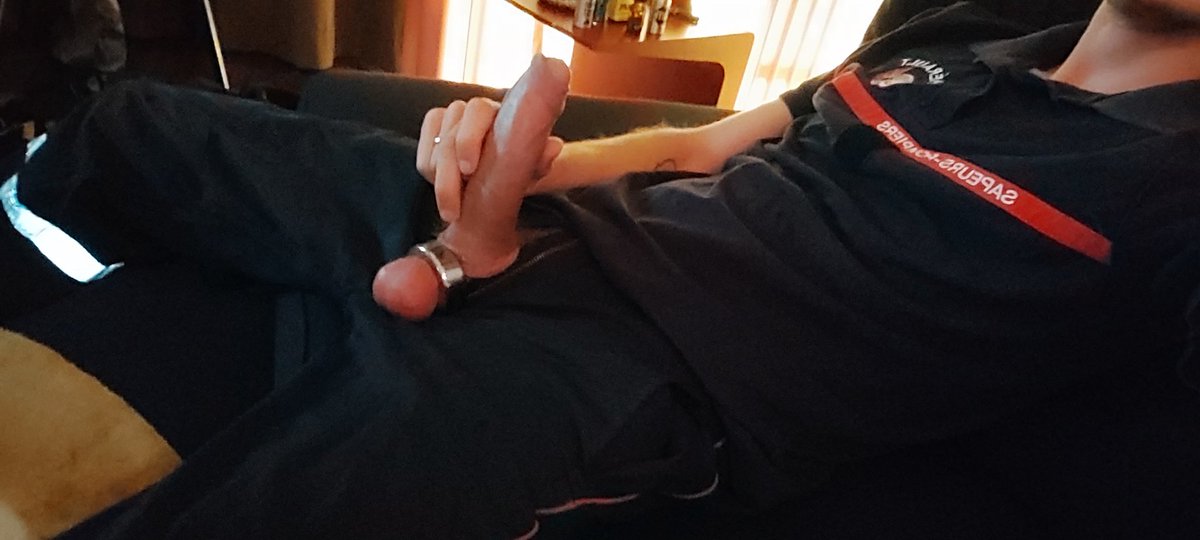 Grosse session sturbe hier soir les amis #maqueue
@maqueuecom <a href="/FrenchiesCocks/">🍆 Frenchies Cocks</a> 
#grossequeue <a href="/magrossequeue/">magrossequeue</a> #tbm
#teamxl
<a href="/BatorCommunity/">The B8R Brotherhood (157K) ✊🔞</a> #BatorCommunity <a href="/bateplanet/">Bate Planet</a> #batorboy #batorbrother #bator #branle #branleentrepotes #bitesfrance #pigbator #bigballs

Rt les frangins.