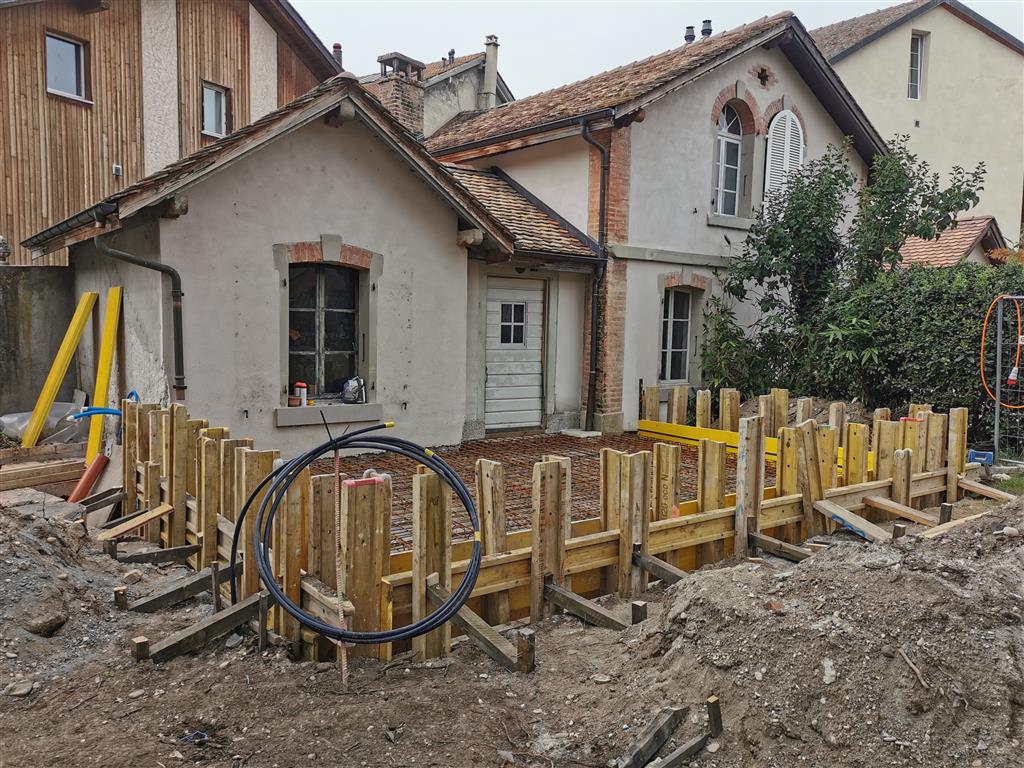 MartiSuisse's tweet photo. CHATEAU DE ST-PREX - ST-PREX
​Phase rénovation château et son cottage

https://t.co/6uzChOXCb7 https://t.co/zjLQ7YhNy3