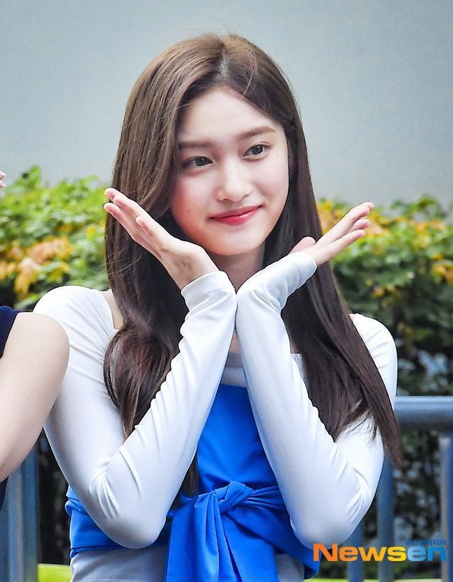 theseoulstory's tweet photo. IVE LEESEO accepted into Hanlim Multi Art School

Source: https://t.co/W34PPNPpA9 https://t.co/4oO9gU2qbV