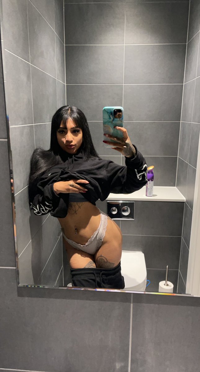 Yasmina Khan 💕 on Twitter: "Good Morning ️ ️ flying to Istanbul in a