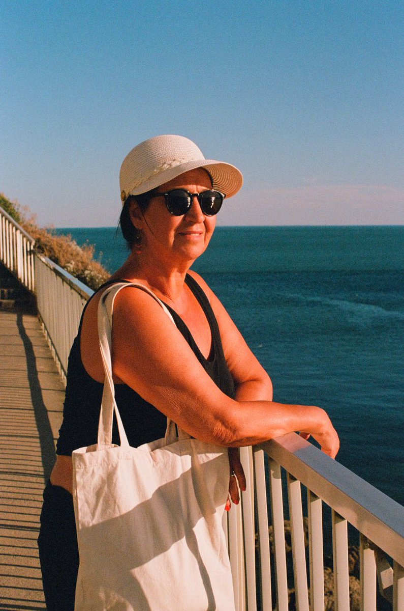 // YEMMA • ⵢⴻⵎⵎⴰ — ST-MARC, LA  — AUG22 ©Jeremy Blahay //

#maman #loireatlantique #saintmarcsurmer #saintnazaire #kabyle #film #argentique #photography #analogue #berbère #ocean #atlantic