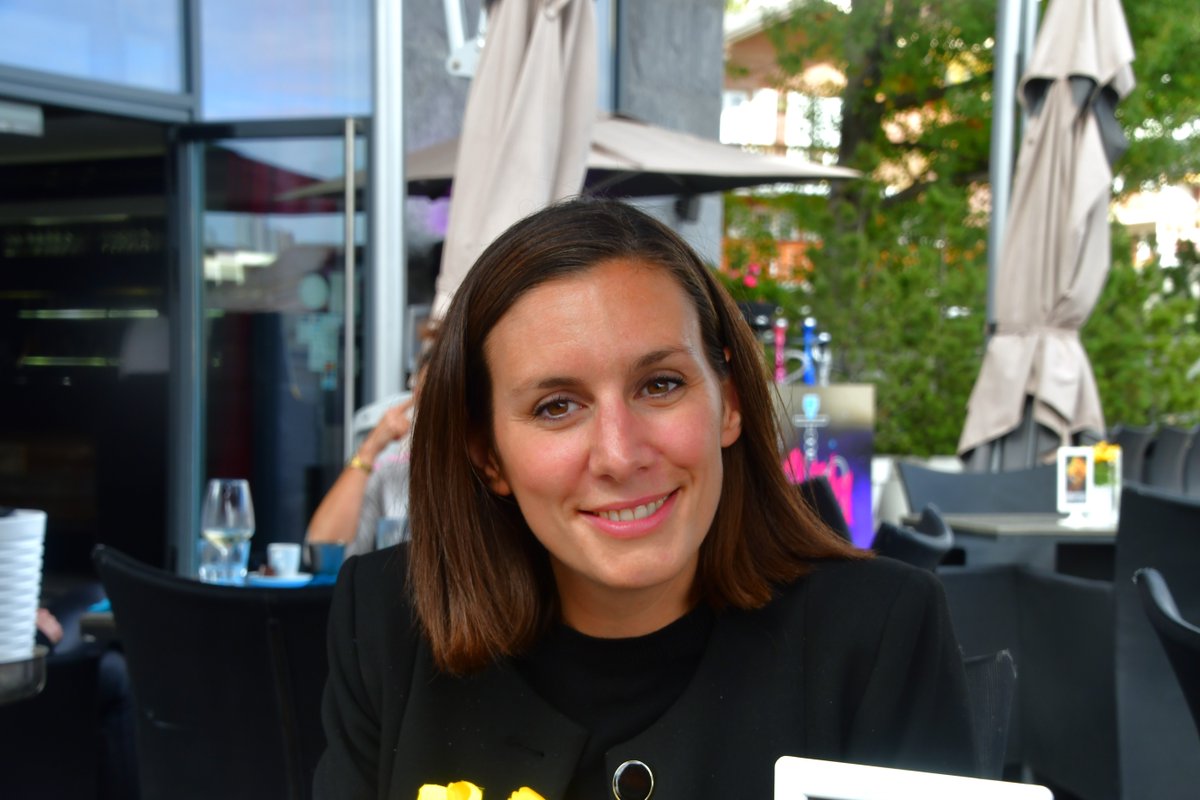 Danima's tweet image. Fondatrice de «The Helpnet», Joanna Bessert-Nettelbeck a eu un véritable coup de foudre pour #CransMontana ► commune-cransmontana.ch/news/crans-mon… #Santé #SantéMentale #Ukraine️ #burnout #stress