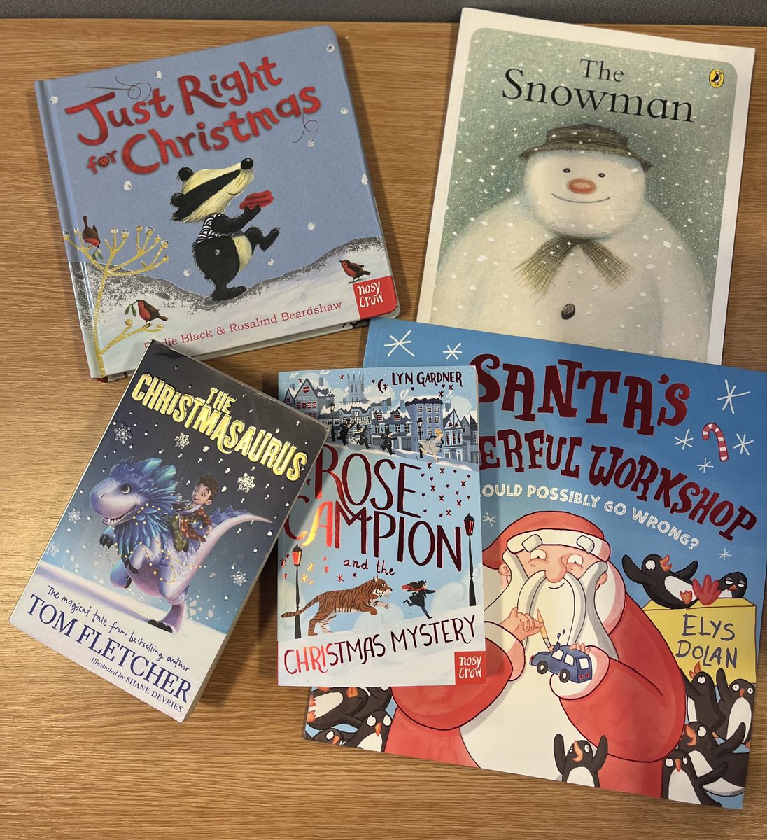 Too early to mention Christmas ? Maybe but it captures the #magicofchildhood so I’m doing it!

#Win books from ⁦@Petersbooks⁩ and ⁦@OEedDevelopment⁩ for EYFS to Y6. Just tell us why you would like them for your school or academy in the comments below ⬇️ 
No catch!