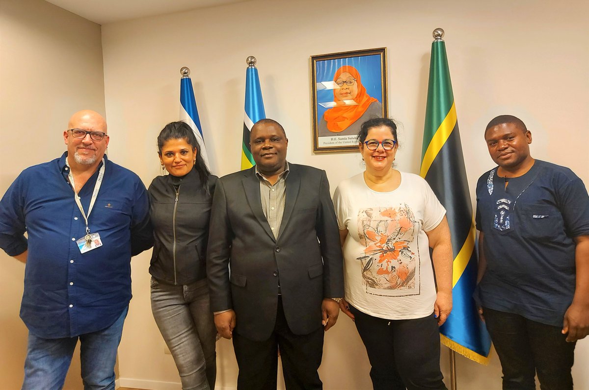 On 07.11.22, a midwives-obstetricians delegation from Lis Maternity hospital which took part in a medical mission in Tanzania in 08.22 met with H.E. Alex Kallua to present him their achievements and their future collaboration (MoU) established with the Mara District Commissioner