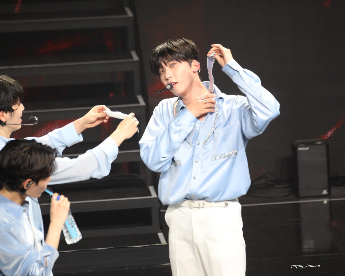 puppy_tomoon's tweet photo. 221029

니가 왜 거기서 나와?
메보즈 표정 징짜ㅋㅋㅋㅋㅋㅋ

#원어스  #ONEUS 
#서호 #건희 #환웅 https://t.co/JthNDbbQic