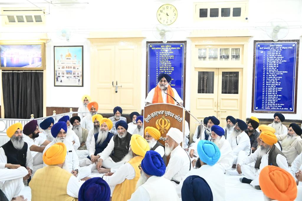officeofssbadal's tweet photo. I also appeal to Bibi Jagir Kaur ji to withdraw from the fray even at this moment to abide with the wishes of the Panth &amp; ensure panthic unity. Bibi ji has spent her entire life in the @Akali_Dal_ &amp; should respect panthic sentiments on this issue. 2/2

@SGPCAmritsar #elections https://t.co/18wiDL8qvk