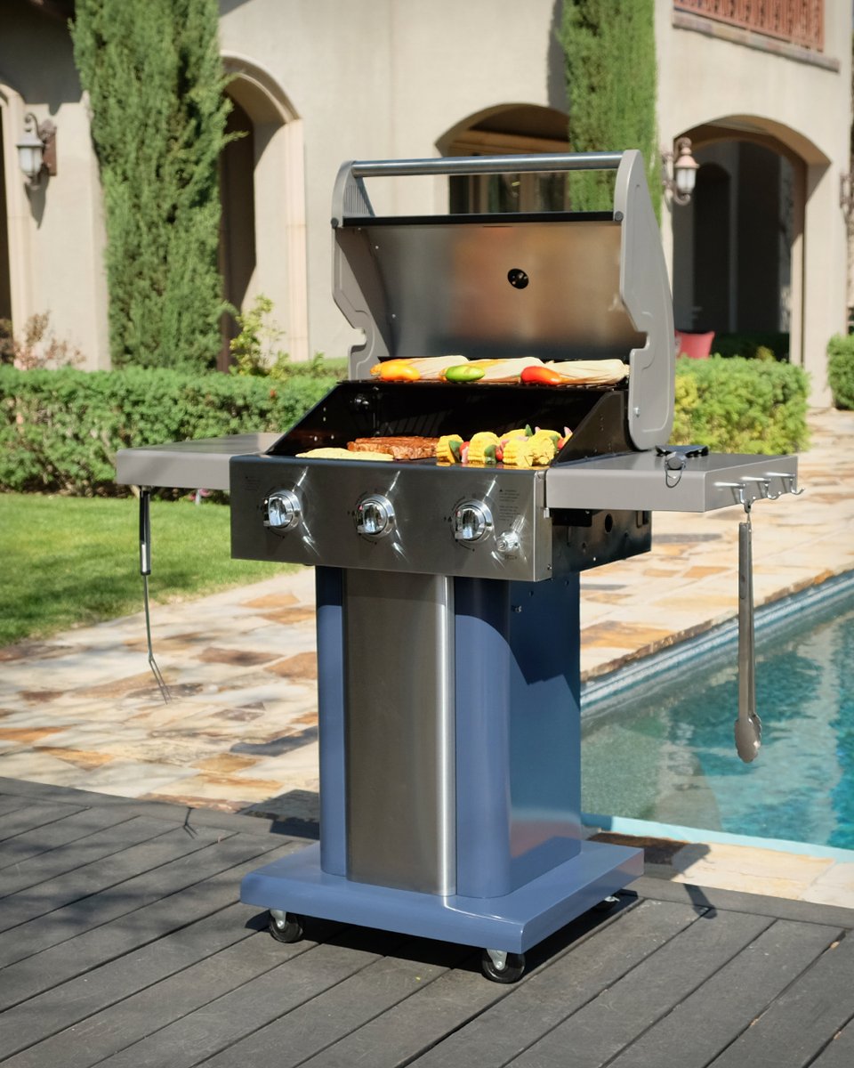 permasteelinc's tweet photo. If you’re looking for a new grill to add to your backyard arsenal, we’ve got just one. Our 3-burner gas grill will have you cookin' up a storm. 😎 

#Permasteel | #Grilling | #BBQnation | #Mastersofsmoke https://t.co/egudQWtDkt