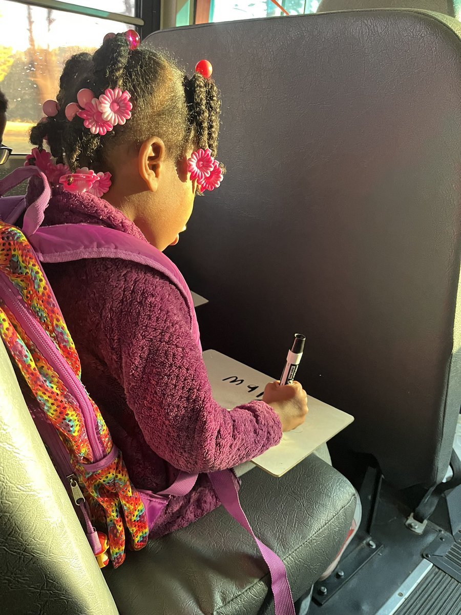 A lot of learning can take place before the school doors open thanks to <a href="/TCBOE/">Talladega Co Schools</a> for enabling certified teachers to tutor while the bus is rolling. Oh! The bus has WiFi too. 😮<a href="/SycamoreElem/">Sycamore Elementary</a> #LeadingTheWay #Limitless