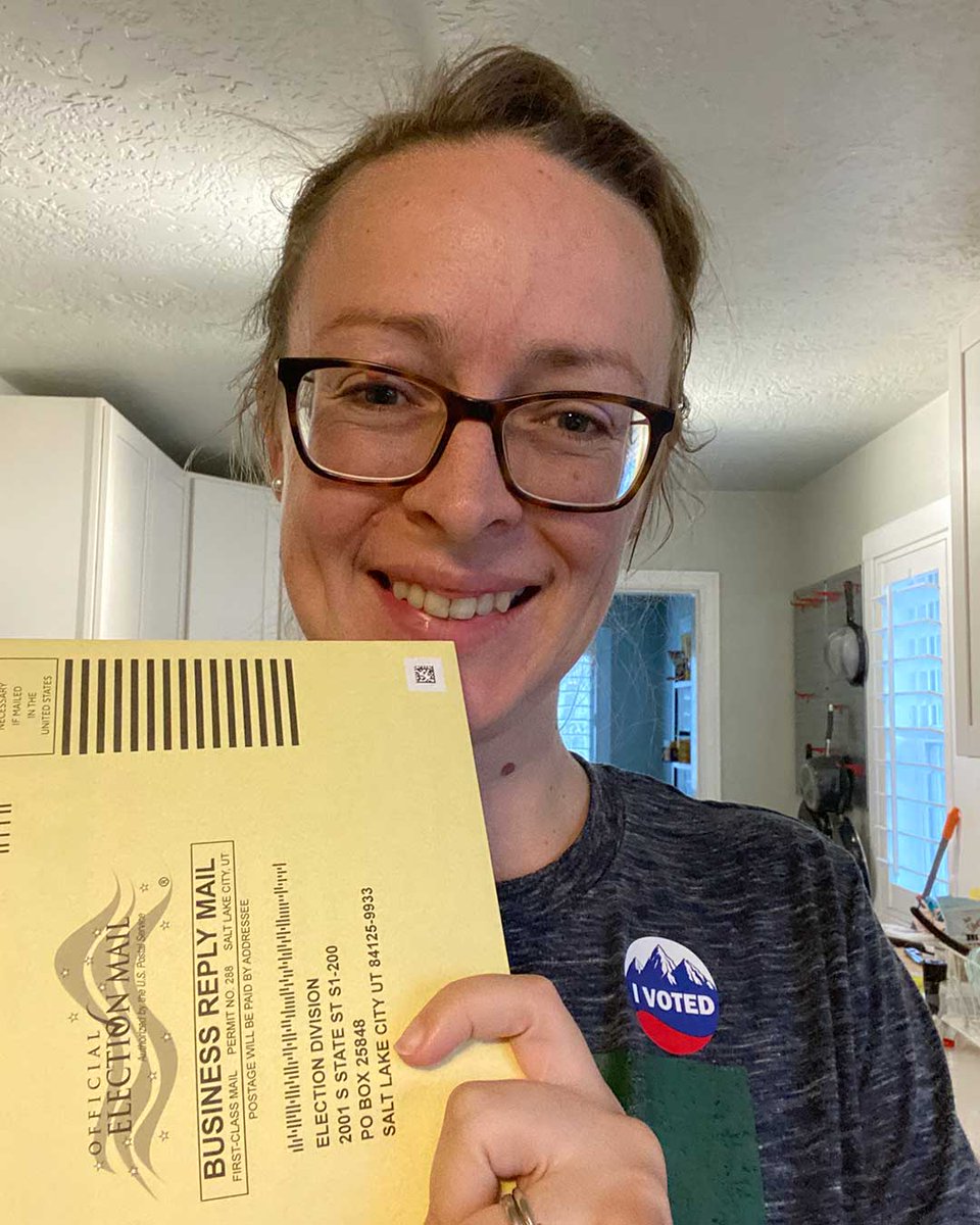 uwsl's tweet photo. Today is #ElectionDay! 

When you choose the candidates that best represent you and vote in every election, you help shape the future of your community and the nation. 

Click the link below to find polling places and ballot drop boxes near you:
https://t.co/HxPrlPwmCr https://t.co/2xC08vB214
