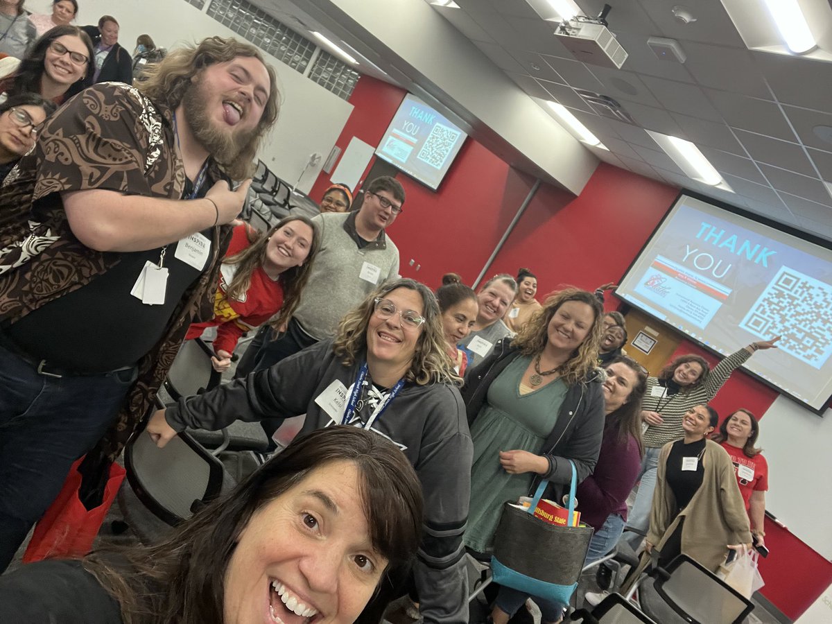 annaddison5's tweet photo. What an amazing night setting some amazing @olatheschools Paras, Aides, and Support Staff on the path to teaching! https://t.co/Uci3a2gJU9